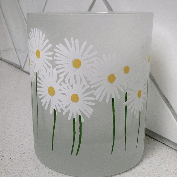 Dartington Designs Frosted Floral Lowball Glasses- Set of 8 - Picture 2 of 6